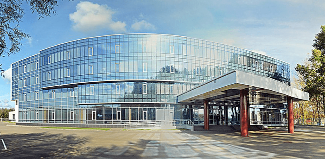 панорамные фасады учебно-тренировочного центра Высоковск