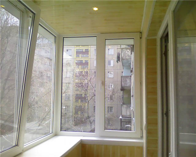 Остекление балкона в панельном доме по цене от производителя Высоковск